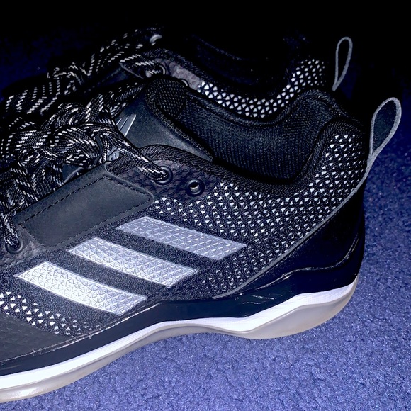 BRAND NEW Adidas shoes - Picture 3 of 6